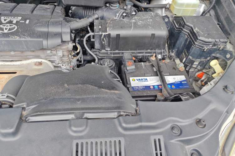 Used Toyota Highlander 2011 2.7L Two-Wheel Drive 5-Seater Elite Edition Engine Bay Left