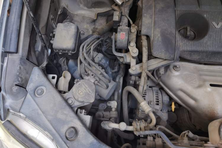 Used Toyota Highlander 2011 2.7L Two-Wheel Drive 7-Seater Luxury Edition Engine Bay Right