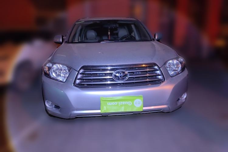 Used Toyota Highlander 2011 2.7L Two-Wheel Drive 7-Seater Luxury Edition Front
