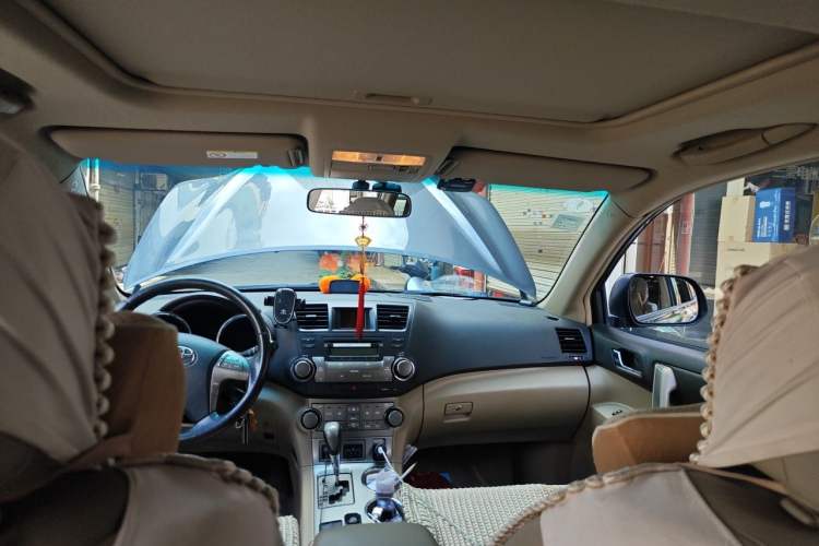 Used Toyota Highlander 2011 2.7L Two-Wheel Drive 7-Seater Luxury Edition Headliner