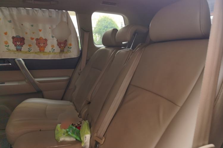 Used Toyota Highlander 2011 2.7L Two-Wheel Drive 7-Seater Luxury Edition Left Rear Seat