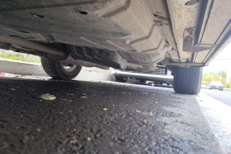 Used Toyota Highlander 2011 2.7L Two-Wheel Drive 5-Seater Elite Edition Chassis Front Left