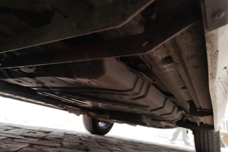 Used Toyota Highlander 2011 2.7L Two-Wheel Drive 5-Seater Sport Edition Chassis Front Left