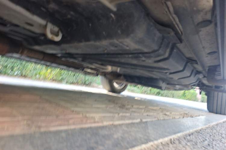Used Toyota Highlander 2011 2.7L Two-Wheel Drive 7-Seater Supreme Edition Chassis Front Left