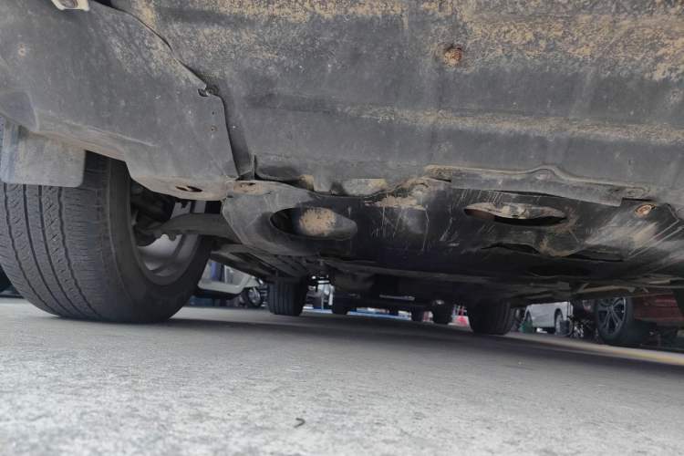 Used Toyota Highlander 2011 2.7L Two-Wheel Drive 5-Seater Sport Edition Chassis Front Right