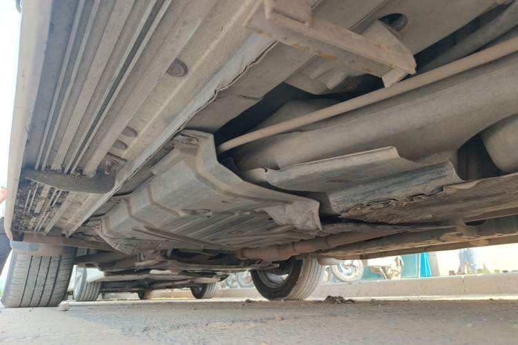 Used Toyota Highlander 2011 2.7L Two-Wheel Drive 7-Seater Luxury Edition Chassis Rear Left