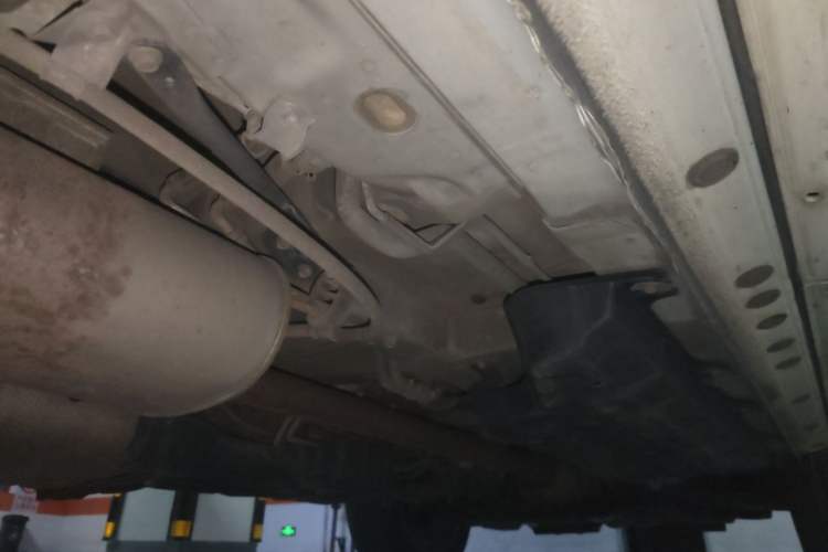Used Toyota Highlander 2011 2.7L Two-Wheel Drive 7-Seater Luxury Edition Chassis Rear Right
