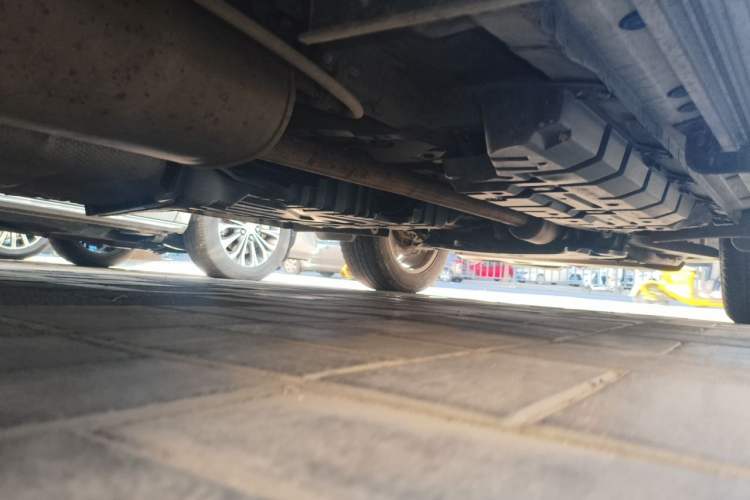 Used Toyota Highlander 2011 2.7L Two-Wheel Drive 5-Seater Sport Edition Chassis Rear Right