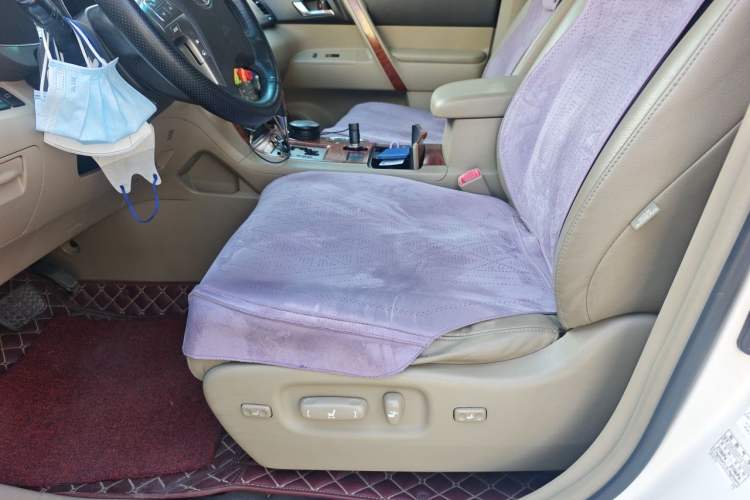 Used Toyota Highlander 2011 2.7L Two-Wheel Drive 7-Seater Supreme Edition Driver Seat