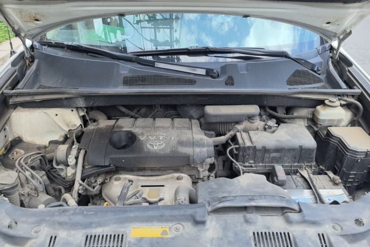 Used Toyota Highlander 2011 2.7L Two-Wheel Drive 5-Seater Elite Edition Engine Bay