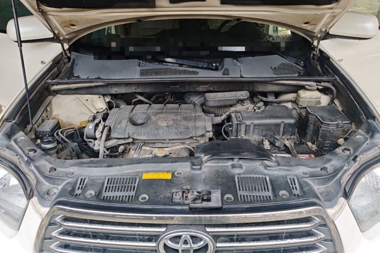 Used Toyota Highlander 2011 2.7L Two-Wheel Drive 7-Seater Luxury Edition Engine Bay