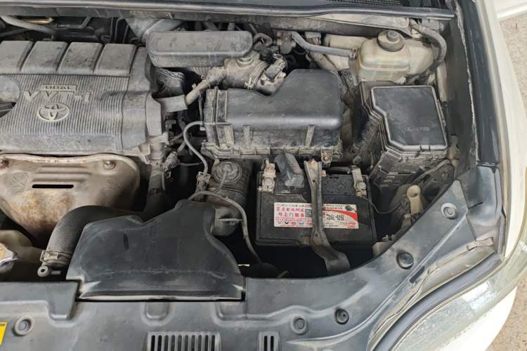 Used Toyota Highlander 2011 2.7L Two-Wheel Drive 7-Seater Luxury Edition Engine Bay Left