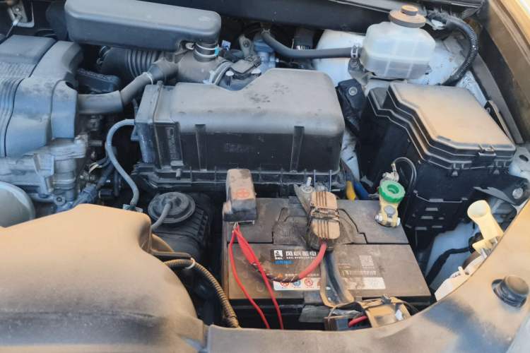 Used Toyota Highlander 2011 2.7L Two-Wheel Drive 5-Seater Sport Edition Engine Bay Left