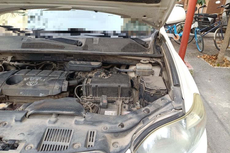 Used Toyota Highlander 2011 2.7L Two-Wheel Drive 7-Seater Luxury Navigation Edition Engine Bay Left