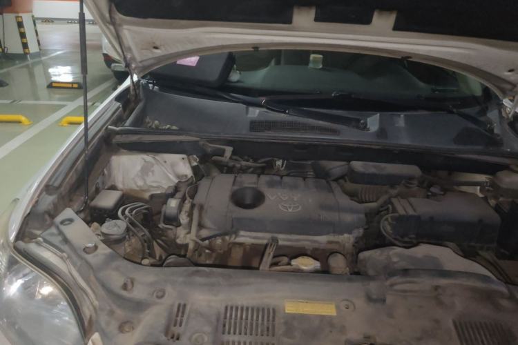 Used Toyota Highlander 2011 2.7L Two-Wheel Drive 7-Seater Luxury Edition Engine Bay Right