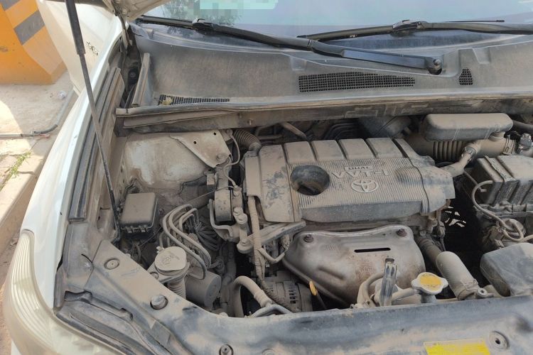 Used Toyota Highlander 2011 2.7L Two-Wheel Drive 7-Seater Luxury Edition Engine Bay Right