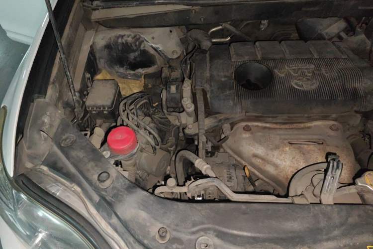 Used Toyota Highlander 2011 2.7L Two-Wheel Drive 7-Seater Luxury Edition Engine Bay Right