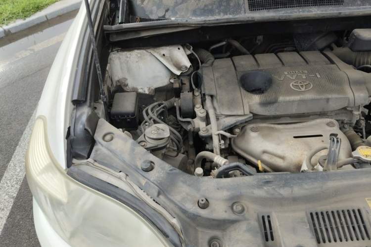 Used Toyota Highlander 2011 2.7L Two-Wheel Drive 7-Seater Supreme Edition Engine Bay Right