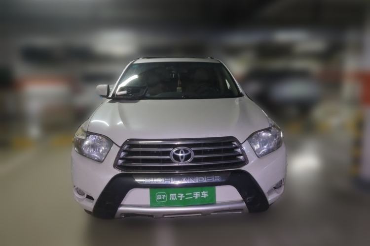 Used Toyota Highlander 2011 2.7L Two-Wheel Drive 7-Seater Luxury Edition Front