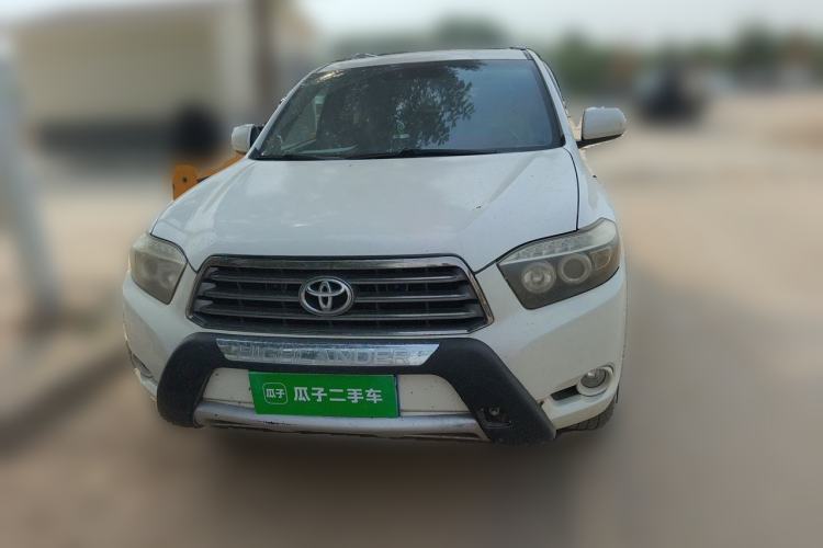 Used Toyota Highlander 2011 2.7L Two-Wheel Drive 7-Seater Luxury Edition Front