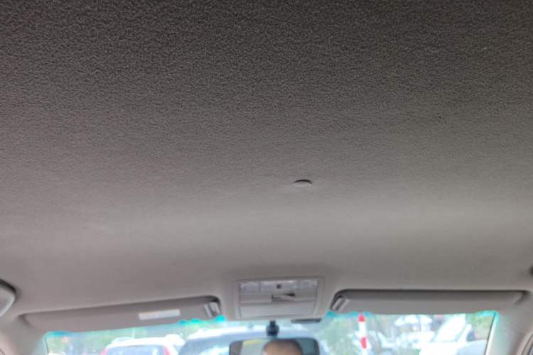 Used Toyota Highlander 2011 2.7L Two-Wheel Drive 5-Seater Elite Edition Headliner