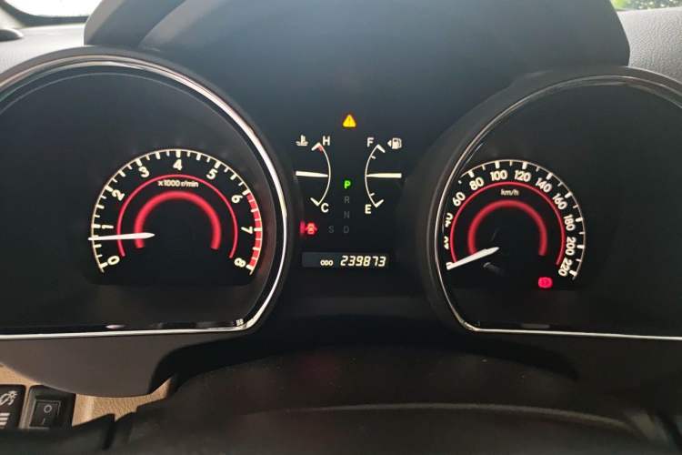Used Toyota Highlander 2011 2.7L Two-Wheel Drive 7-Seater Luxury Edition Instrument Cluster