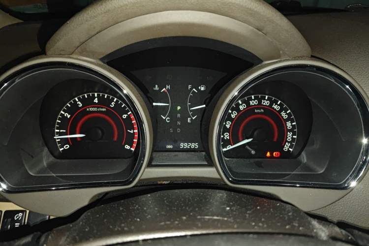 Used Toyota Highlander 2011 2.7L Two-Wheel Drive 7-Seater Luxury Edition Instrument Cluster