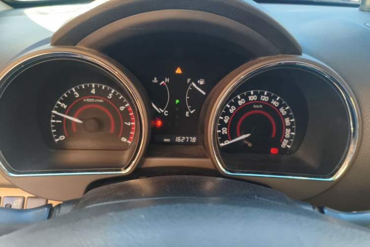Used Toyota Highlander 2011 2.7L Two-Wheel Drive 5-Seater Sport Edition Instrument Cluster