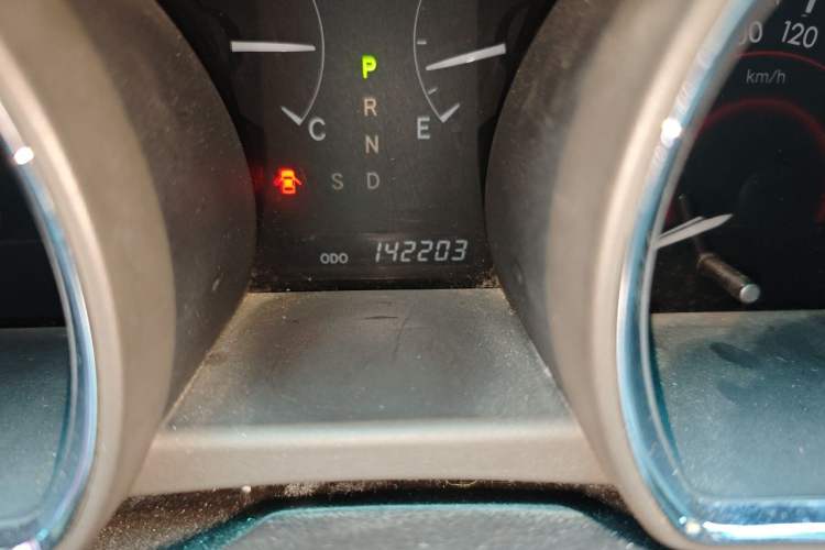Used Toyota Highlander 2011 2.7L Two-Wheel Drive 7-Seater Luxury Edition Odometer Close Up