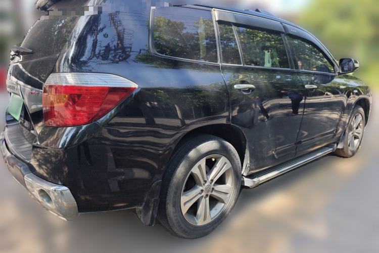 Used Toyota Highlander 2011 2.7L Two-Wheel Drive 7-Seater Luxury Edition Rear Right 45 Deg