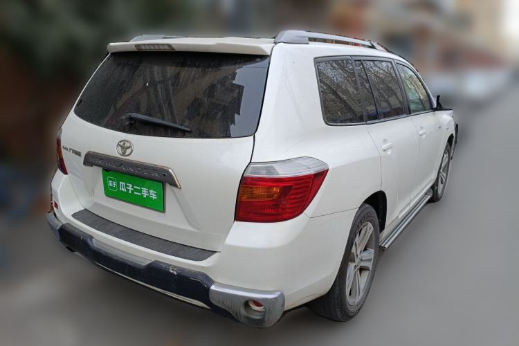 Used Toyota Highlander 2011 2.7L Two-Wheel Drive 7-Seater Luxury Navigation Edition Rear Right 45 Deg