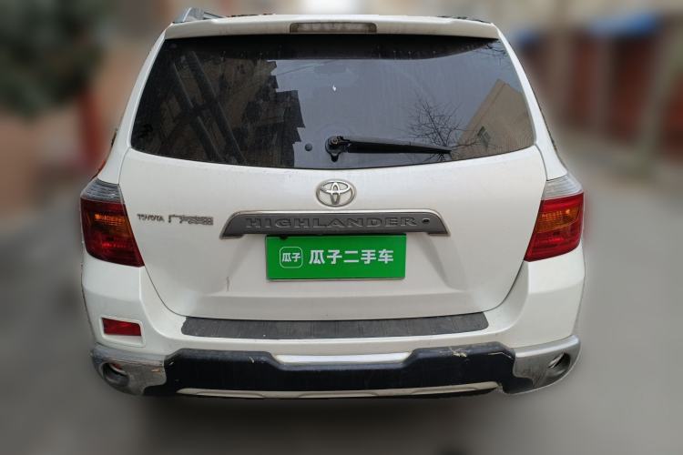 Used Toyota Highlander 2011 2.7L Two-Wheel Drive 7-Seater Luxury Navigation Edition Rear