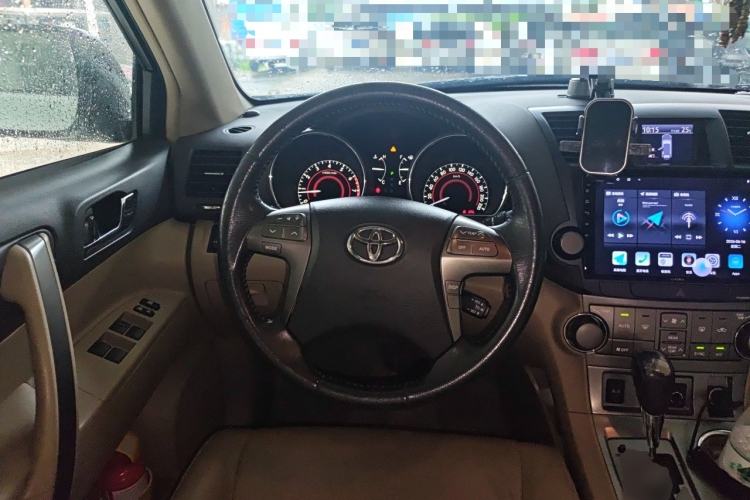 Used Toyota Highlander 2011 2.7L Two-Wheel Drive 7-Seater Luxury Edition Steering Wheel