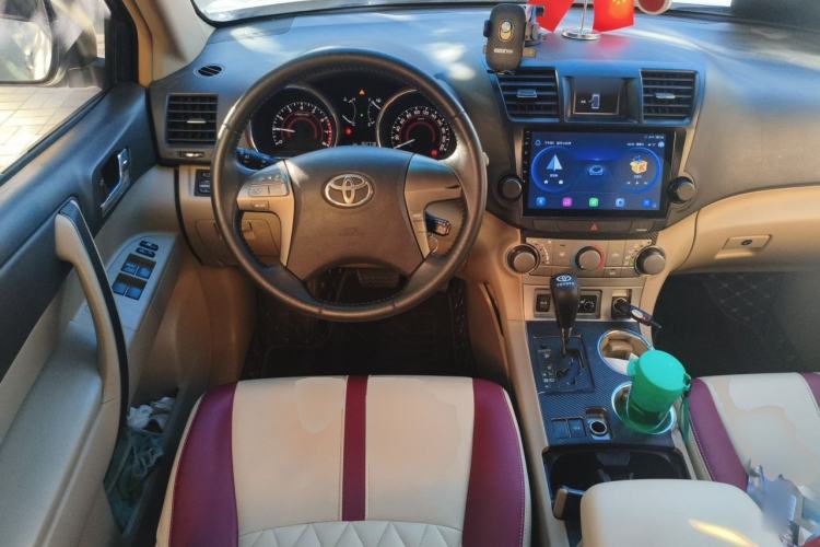 Used Toyota Highlander 2011 2.7L Two-Wheel Drive 5-Seater Sport Edition Steering Wheel