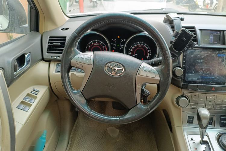 Used Toyota Highlander 2011 2.7L Two-Wheel Drive 7-Seater Luxury Navigation Edition Steering Wheel
