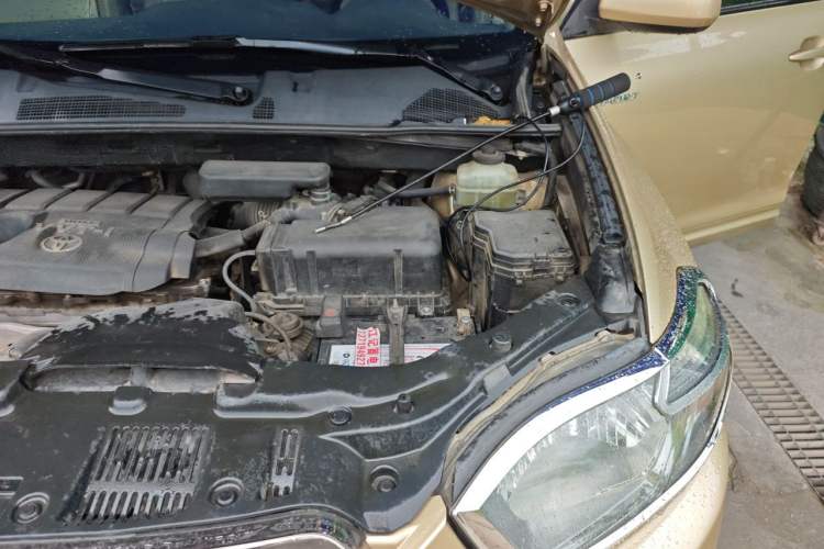 Used Toyota Highlander 2011 2.7L Two-Wheel Drive 7-Seater Luxury Edition Engine Bay Left