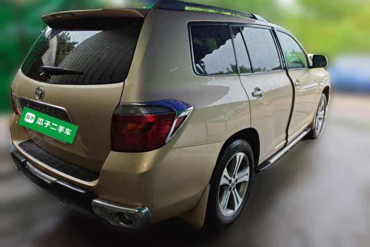 Used Toyota Highlander 2011 2.7L Two-Wheel Drive 7-Seater Luxury Edition Rear Right 45 Deg