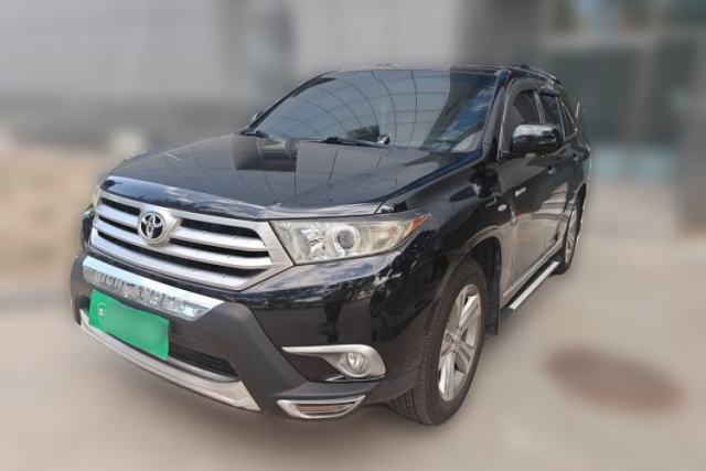 Toyota Highlander 2012 2.7L Two-Wheel Drive 7-Seater Ultimate Edition مستعملة