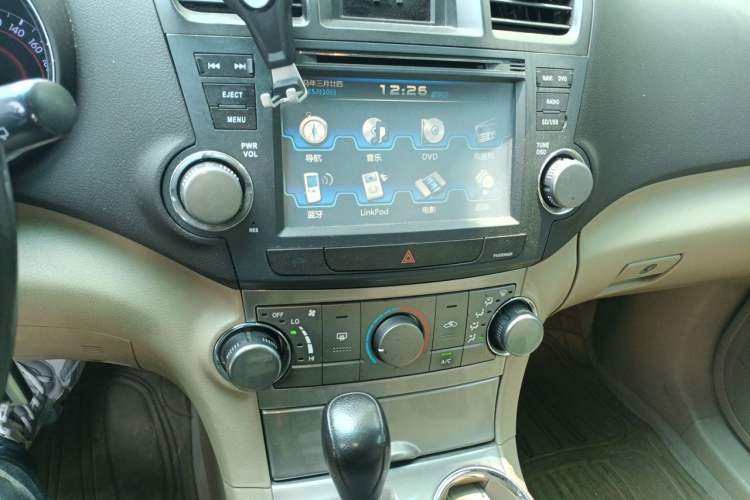 Used Toyota Highlander 2012 2.7L 2WD 5-Seater Elite Edition Audio And AC Panel