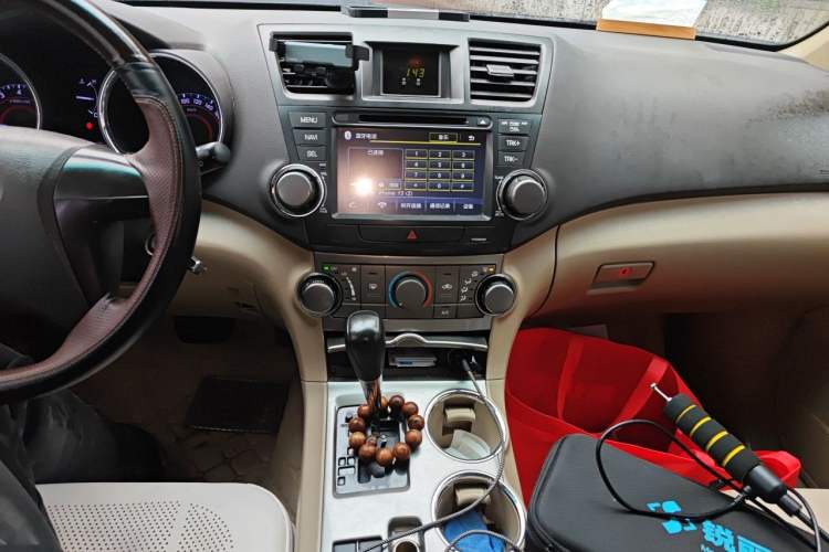 Used Toyota Highlander 2012 2.7L 2WD 5-Seater Elite Edition Audio And AC Panel