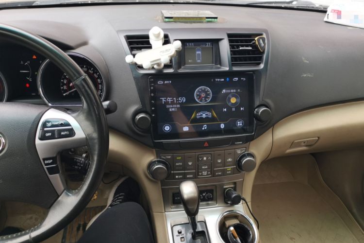 Used Toyota Highlander 2012 2.7L Two-Wheel Drive 7-Seater Luxury Edition Audio And AC Panel