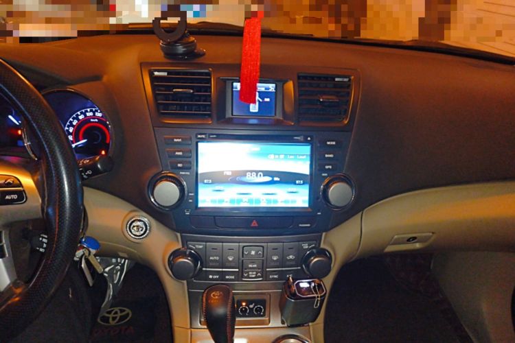 Used Toyota Highlander 2012 2.7L Two-Wheel Drive 7-Seater Luxury Edition Audio And AC Panel