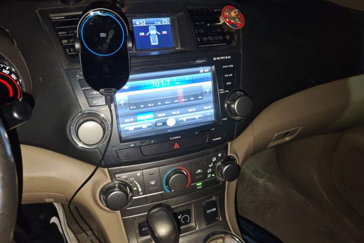 Used Toyota Highlander 2012 2.7L Two-Wheel Drive 5-Seater Sport Edition Audio And AC Panel