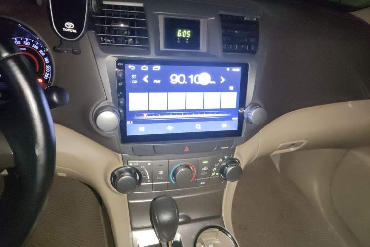 Used Toyota Highlander 2012 2.7L 2WD 5-Seater Elite Edition Audio And AC Panel