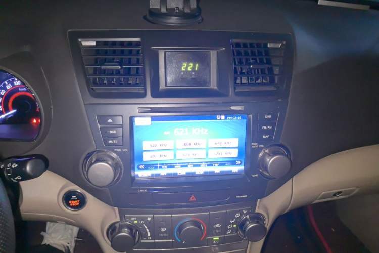 Used Toyota Highlander 2012 2.7L 2WD 5-Seater Elite Edition Audio And AC Panel