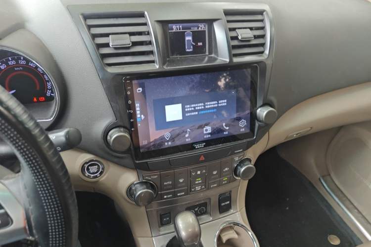Used Toyota Highlander 2012 2.7L Two-Wheel Drive 7-Seater Luxury Edition Audio And AC Panel