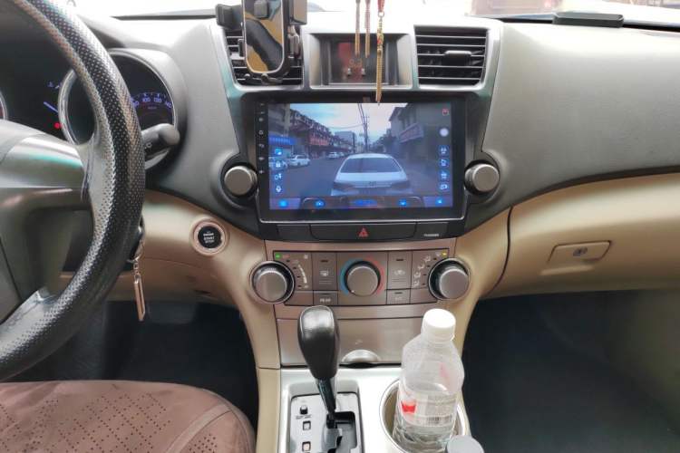 Used Toyota Highlander 2012 3.5L 4x4 7-Seater Elite Edition Audio And AC Panel