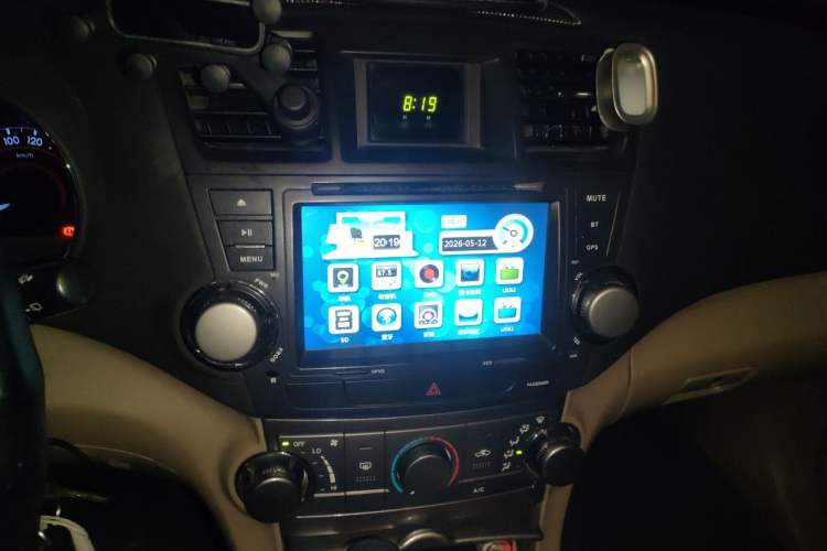 Used Toyota Highlander 2012 2.7L 2WD 5-Seater Elite Edition Audio And AC Panel