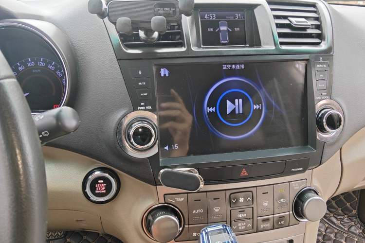 Used Toyota Highlander 2012 2.7L Two-Wheel Drive 7-Seater Luxury Edition Audio And AC Panel
