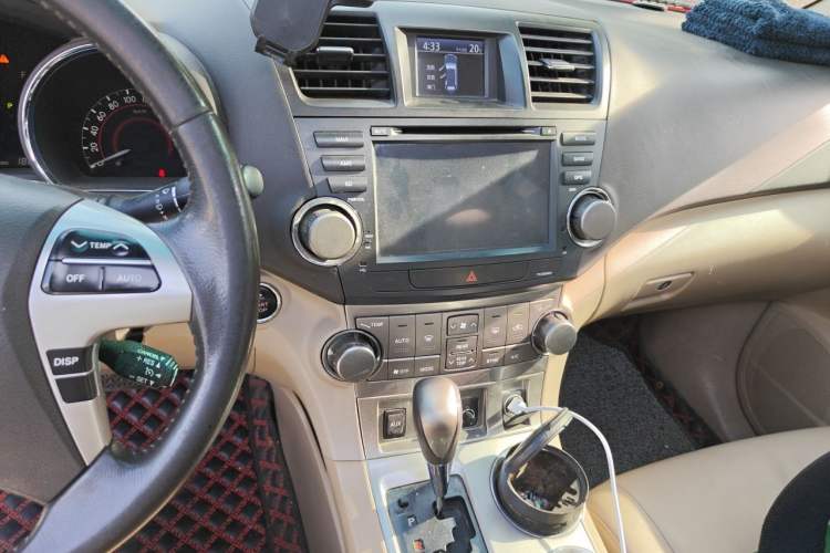 Used Toyota Highlander 2012 3.5L 4x4 7-Seater Luxury Edition Audio And AC Panel